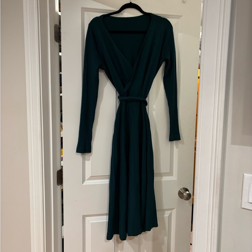 Elegant Green Wrap Dress